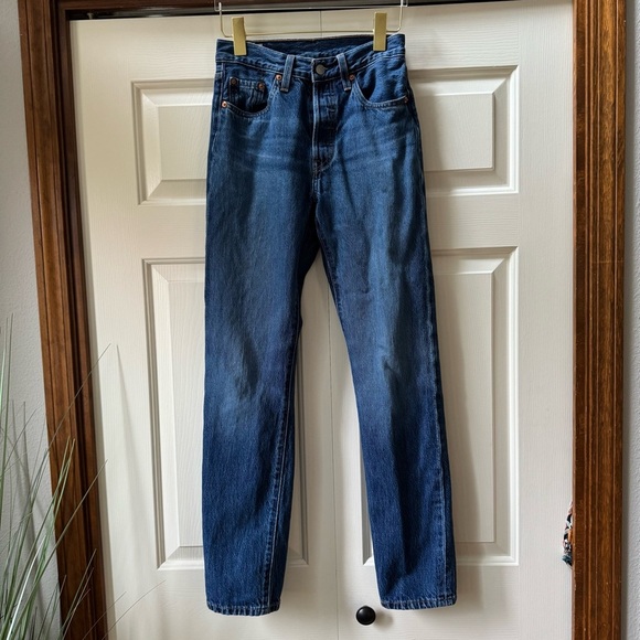 Levi’s Premium 501® ORIGINAL FIT High Rise Straight Leg 💯% cotton Denim W24XL32 - Picture 2 of 16